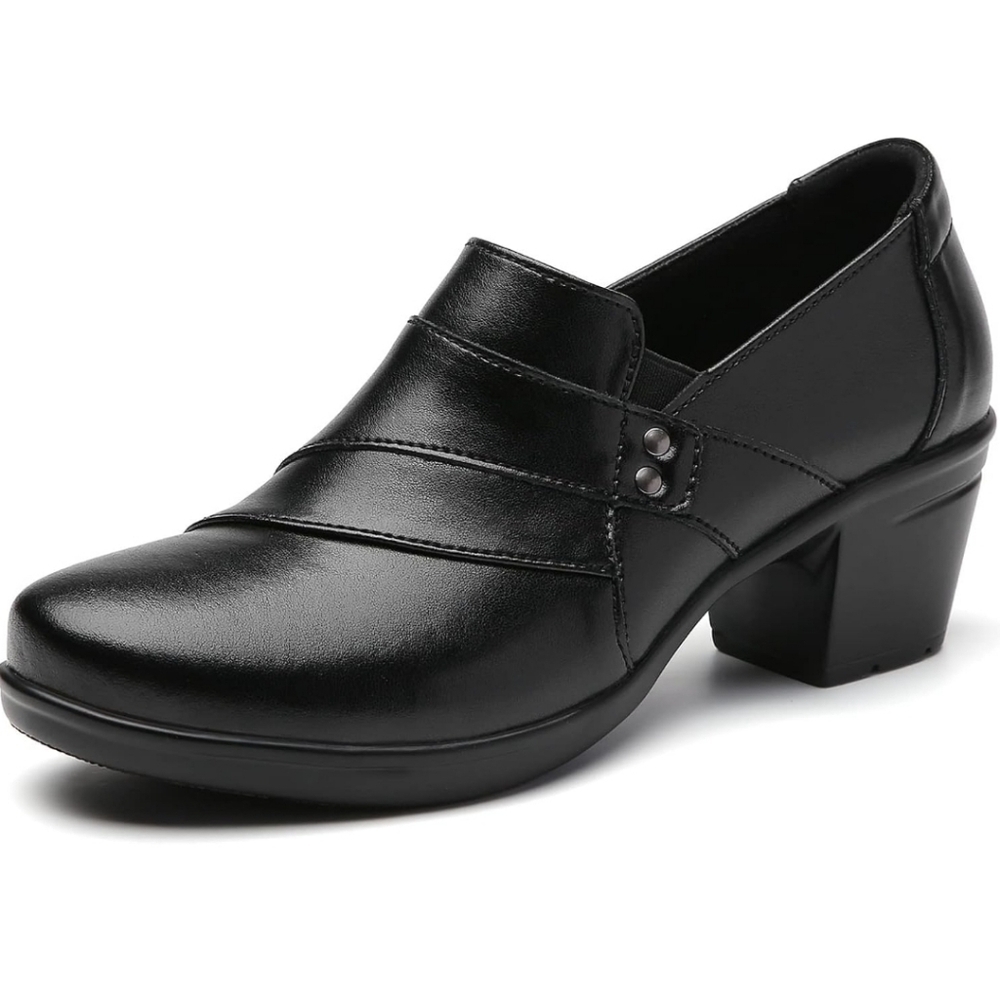 IUY- Black Women's Shoe. Size 7.5
